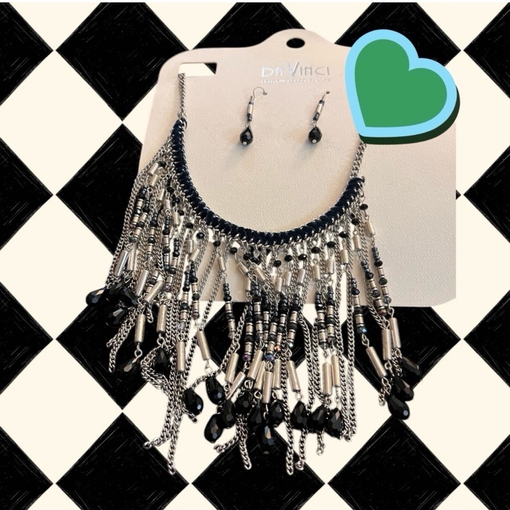 DaVinci Silver and Black Fringe Necklace Set